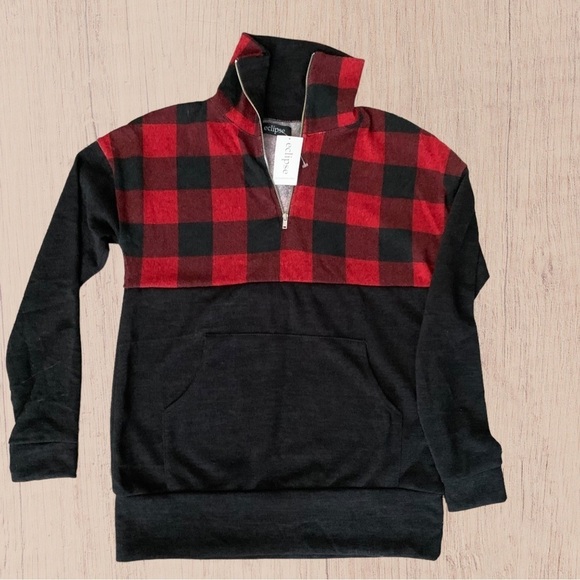 Buffalo print 3/4 zip lightweight shirt - Picture 2 of 6